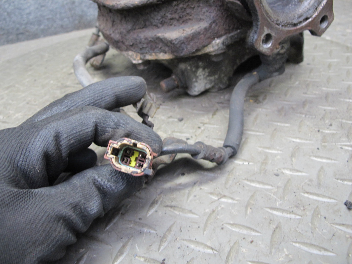 90-91 Nissan 300ZX Z32 NON Turbo Rear Differential Carrier Vlsd 5 Bolt OEM