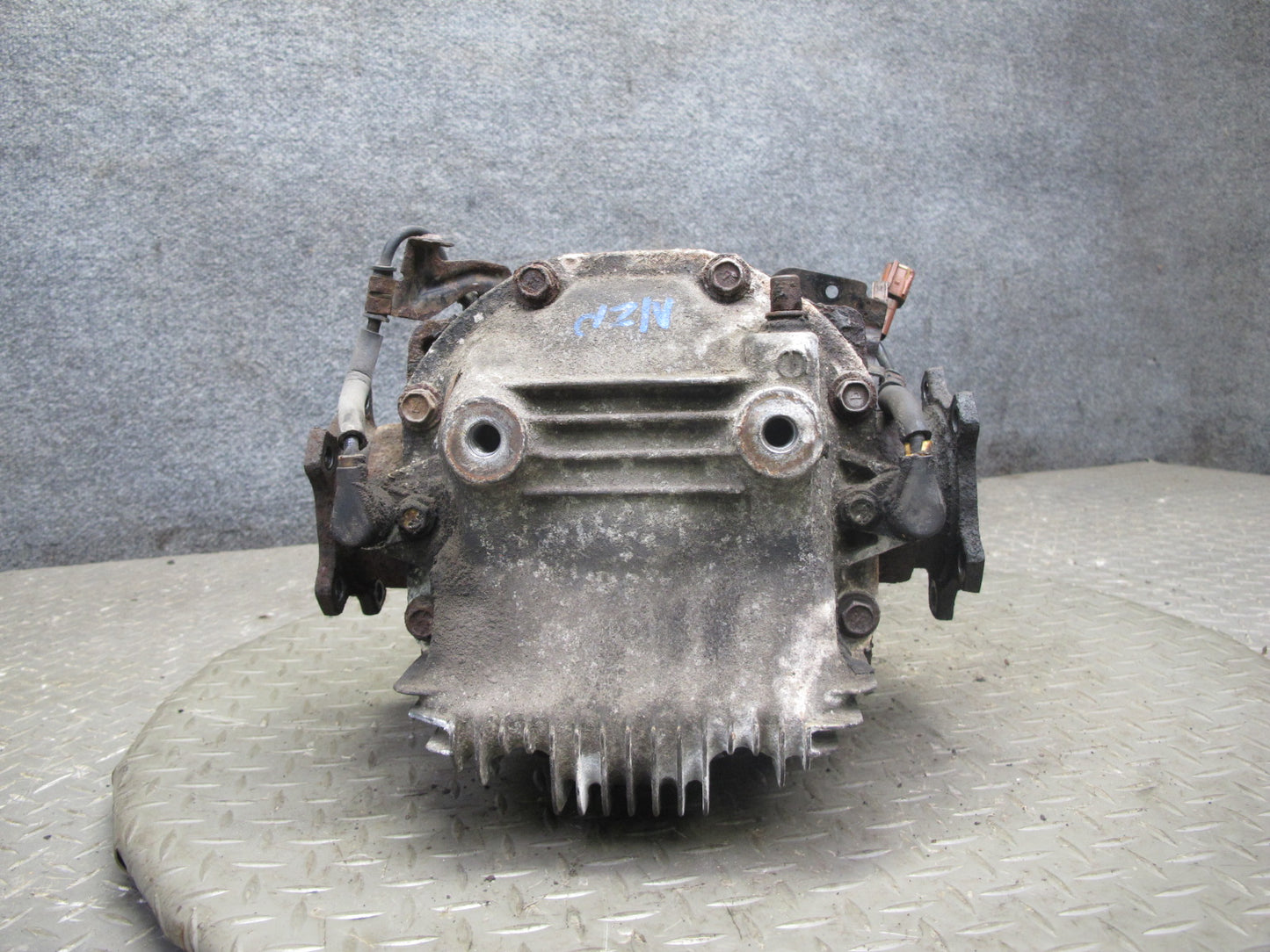 90-91 Nissan 300ZX Z32 NON Turbo Rear Differential Carrier Vlsd 5 Bolt OEM