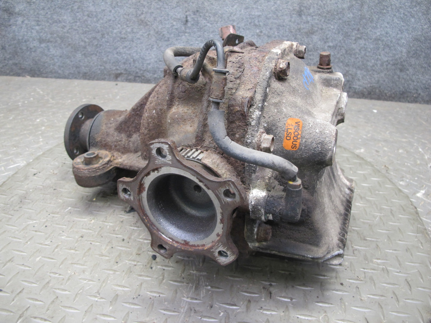 90-91 Nissan 300ZX Z32 NON Turbo Rear Differential Carrier Vlsd 5 Bolt OEM