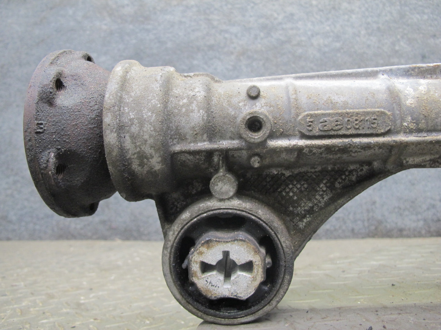 2011-2014 Porsche Cayenne S 958 4.8L Front Axle Differential Carrier 3.09