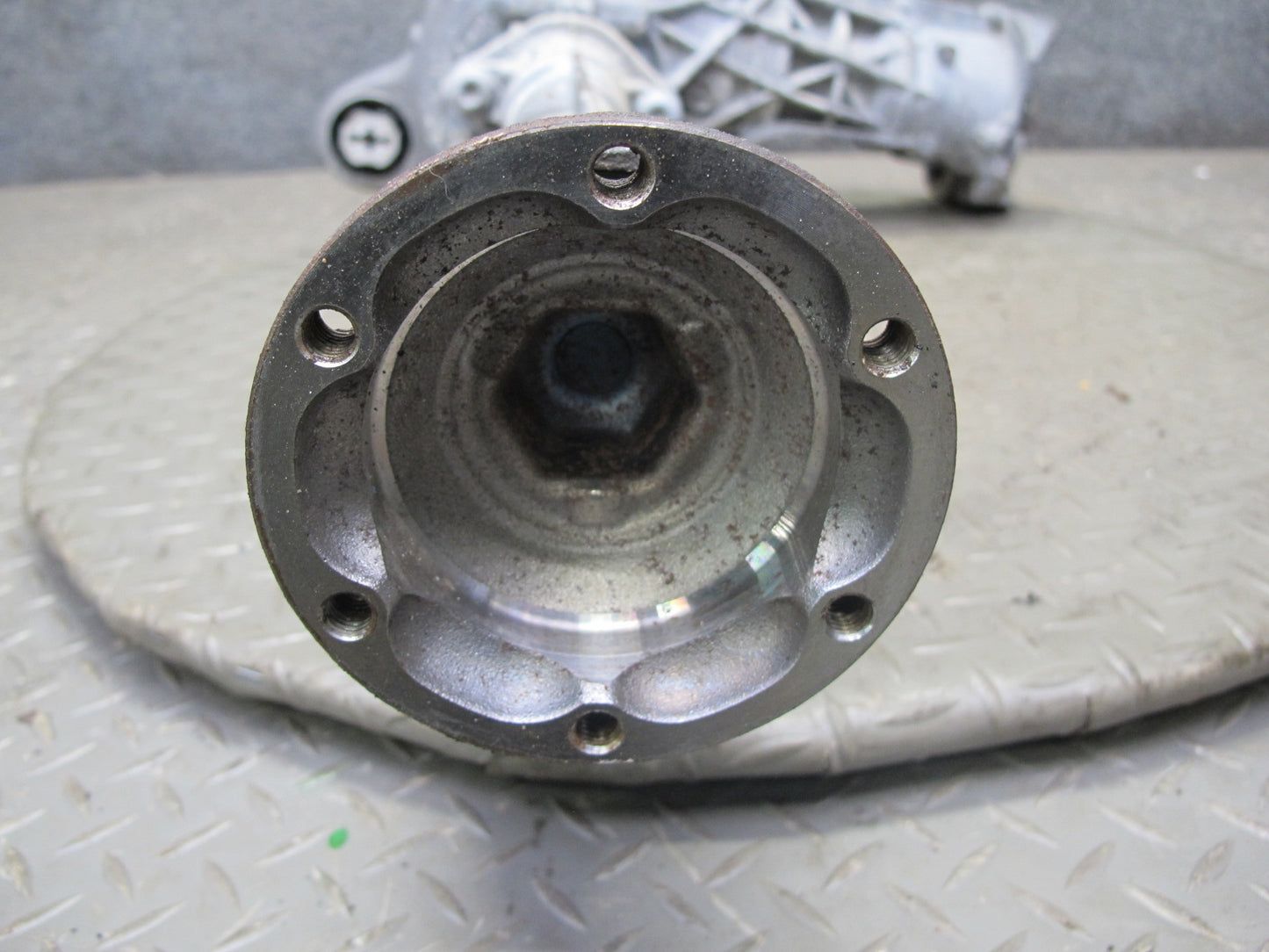 2011-2014 Porsche Cayenne S 958 4.8L Front Axle Differential Carrier 3.09