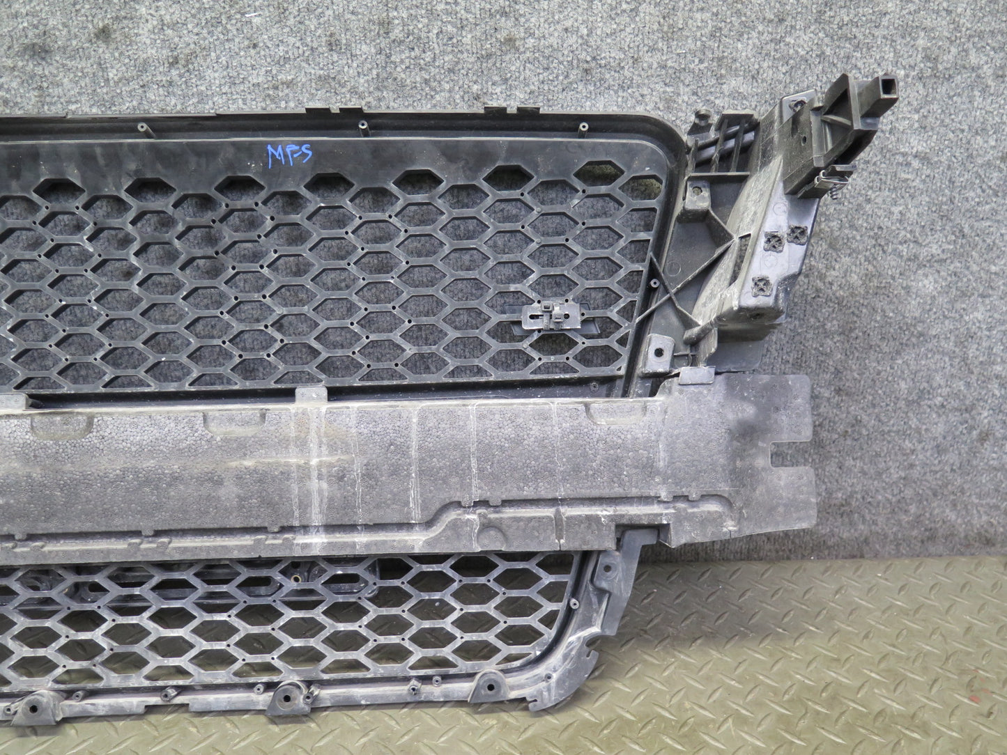 08-12 Audi B8 A5 S5 Front Exterior Grille w Emblem