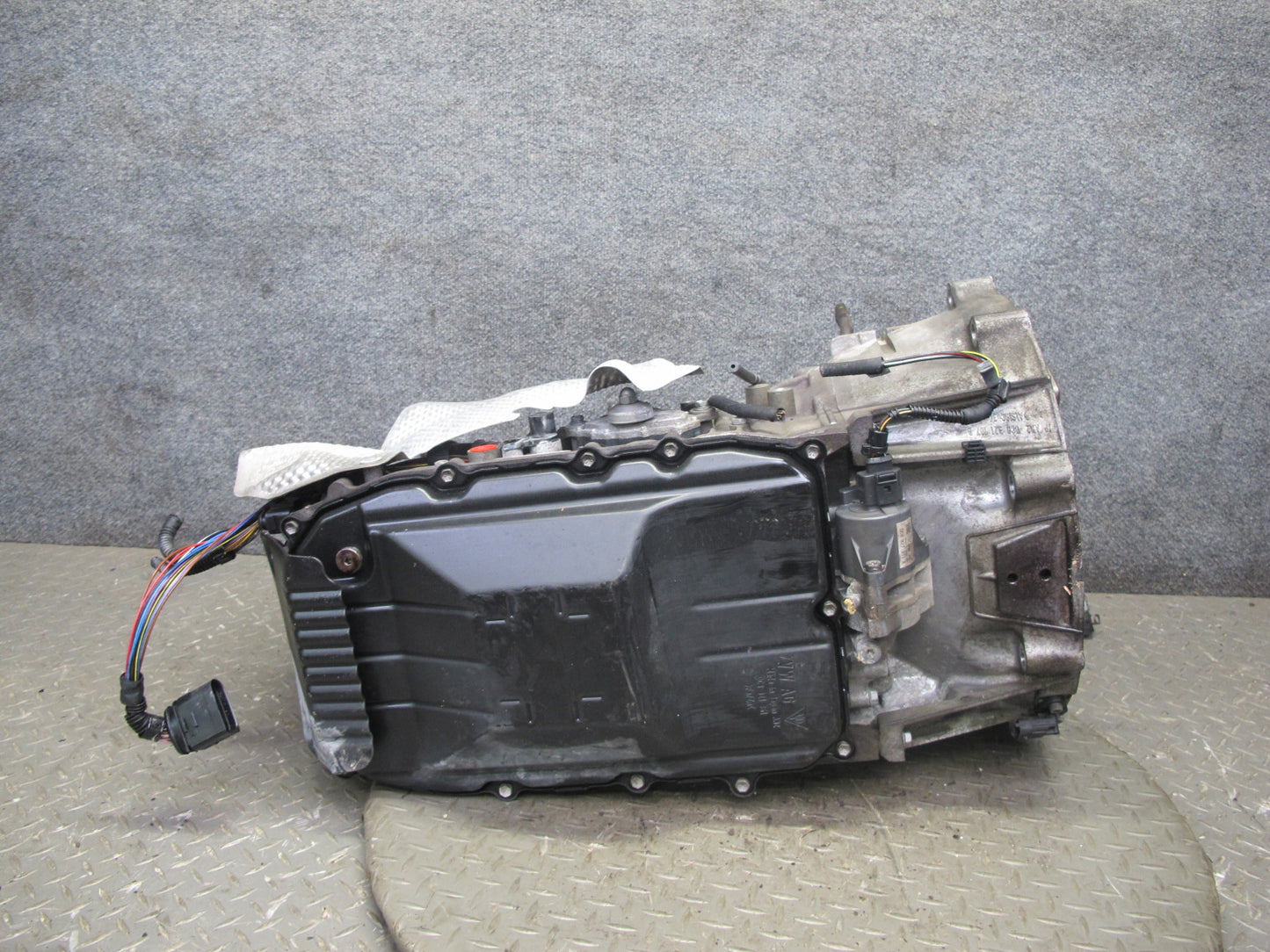 12-18 Porsche Cayenne 958 4.8L Turbo AWD A48.54 TR-82SD Auto Transmission 123K