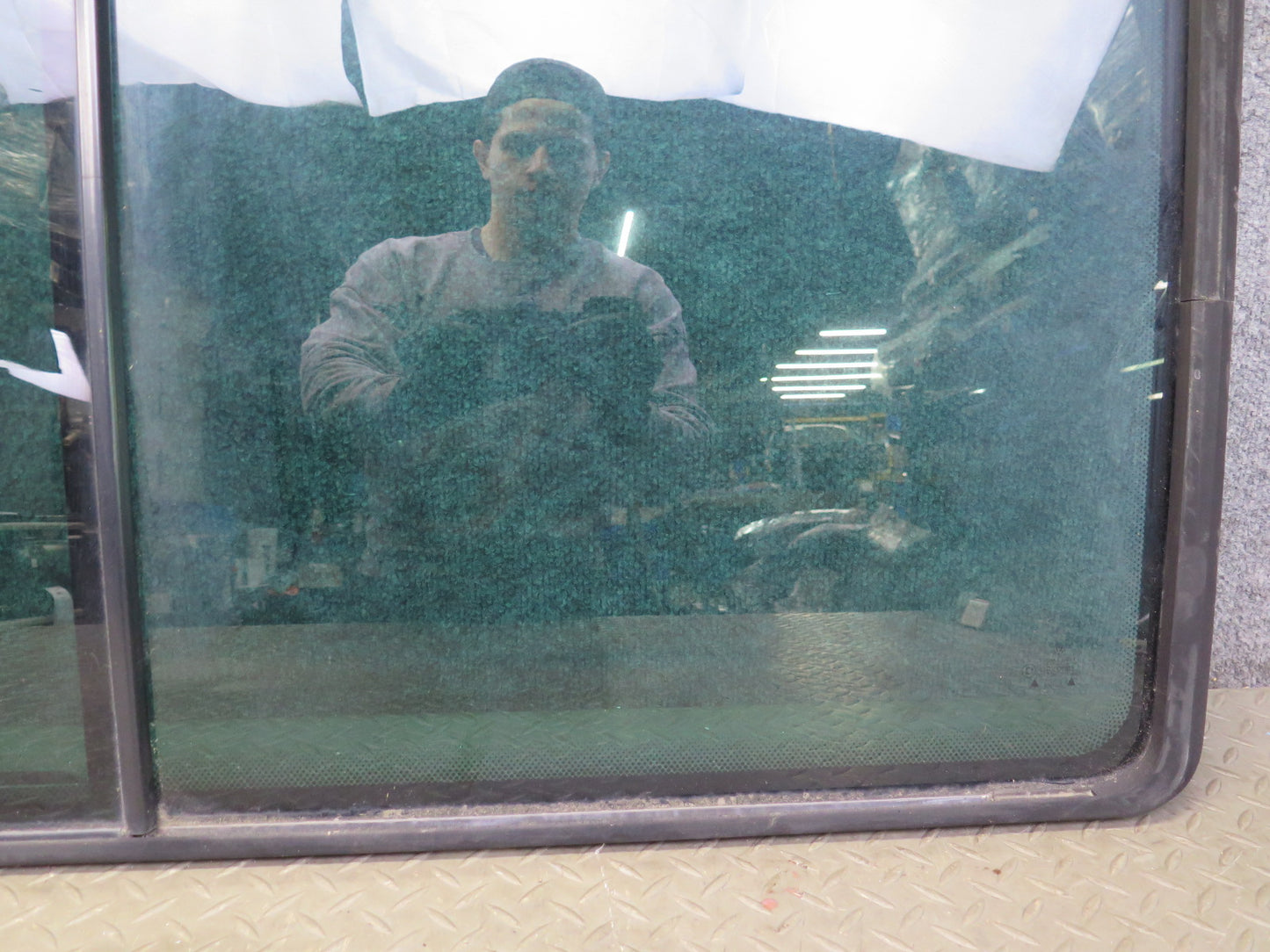 97-00 VW Eurovan T4 Center Left Movable Glass Window OEM