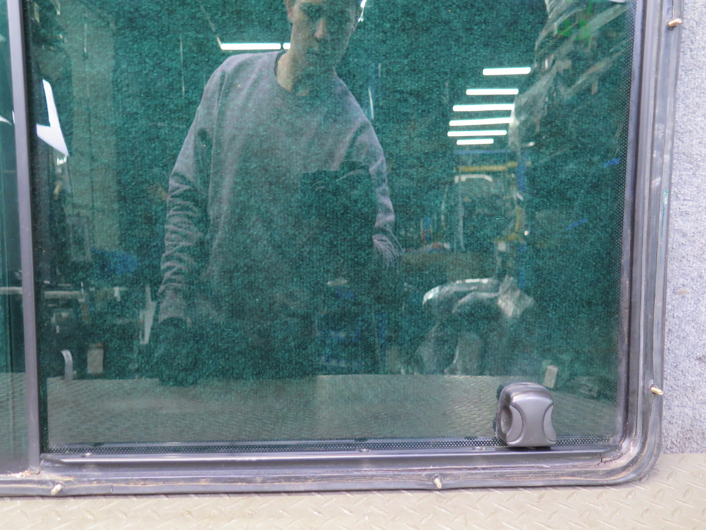 97-00 VW Eurovan T4 Center Left Movable Glass Window OEM