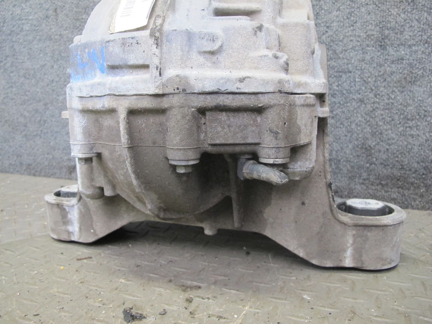 2011-2014 Porsche Cayenne S 958 4.8L Front Axle Differential Carrier 3.09