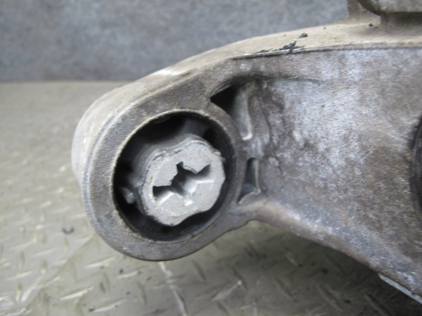 2011-2014 Porsche Cayenne S 958 4.8L Front Axle Differential Carrier 3.09