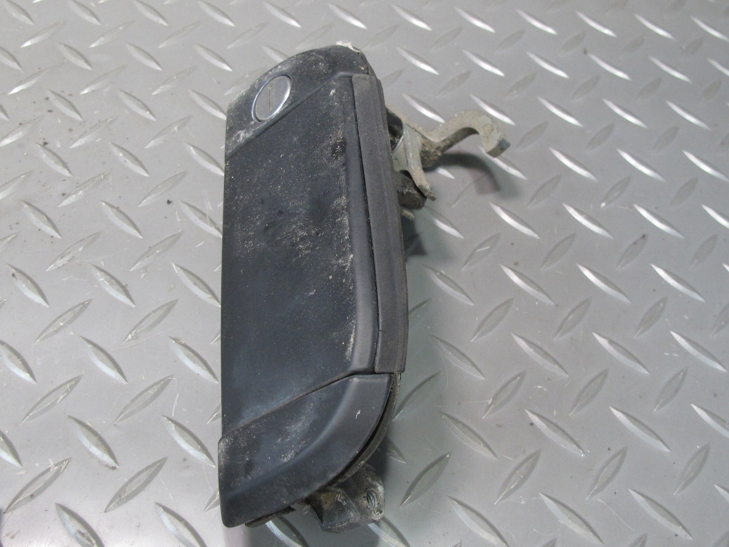 99-03 VW Eurovan T4 A/T Front Rear Door Exterior Handle Ignition Switch Set OEM