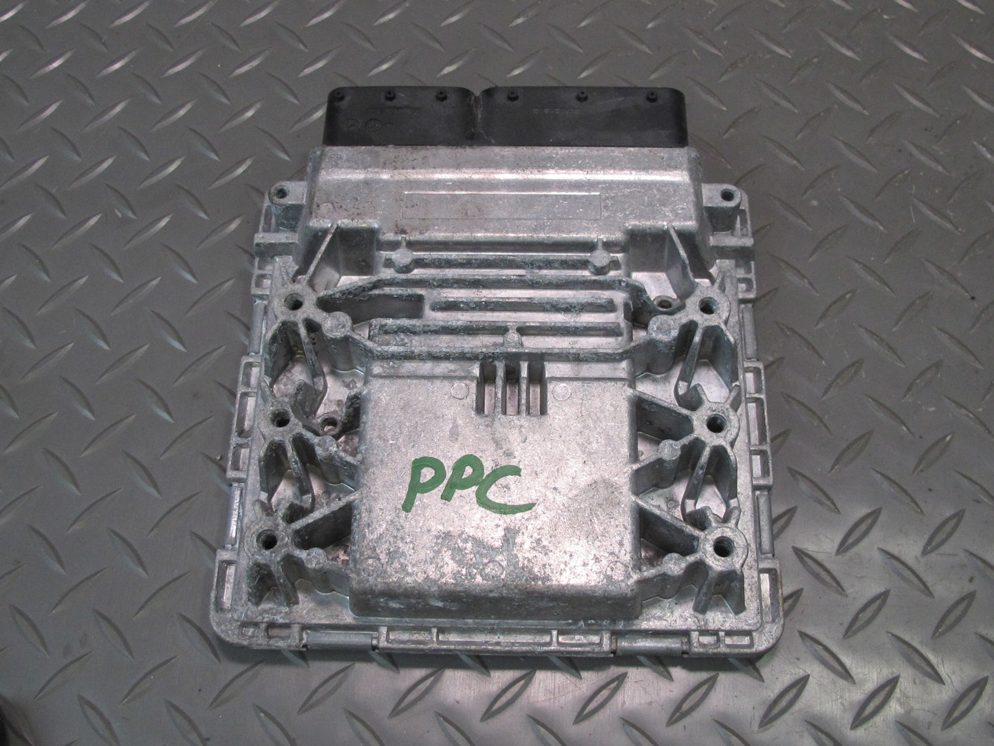 2012 Porsche Cayenne 958 4.8L Turbo ECU Module Ignition Door Lock KEY Set