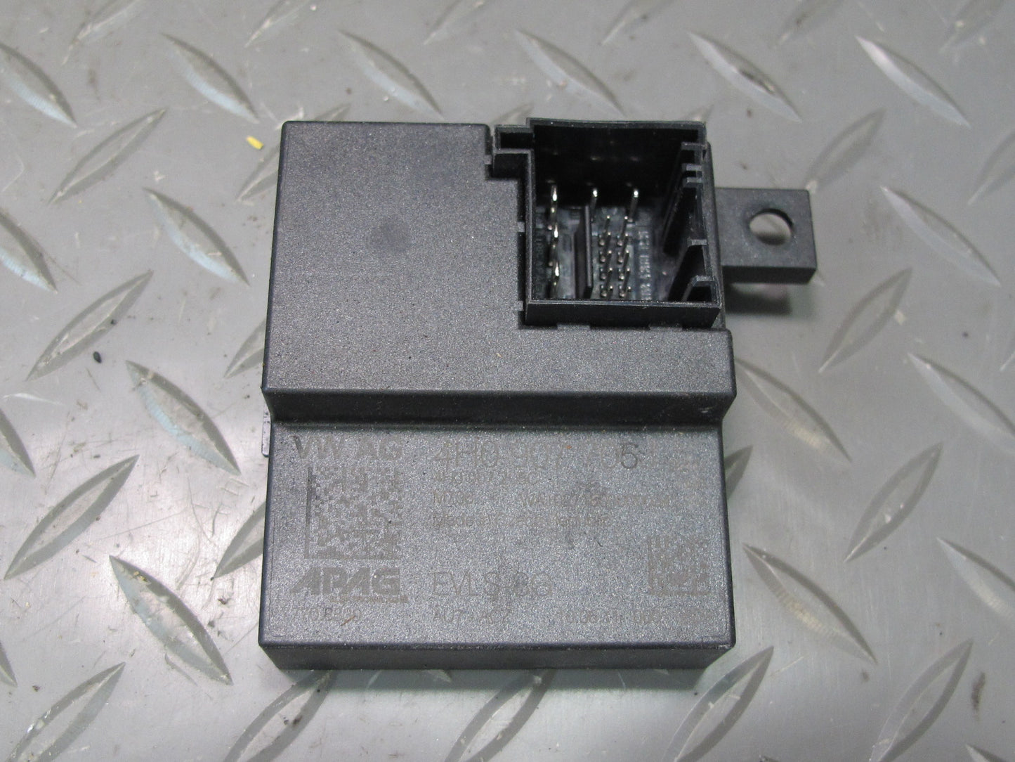 2012 Porsche Cayenne 958 4.8L Turbo ECU Module Ignition Door Lock KEY Set