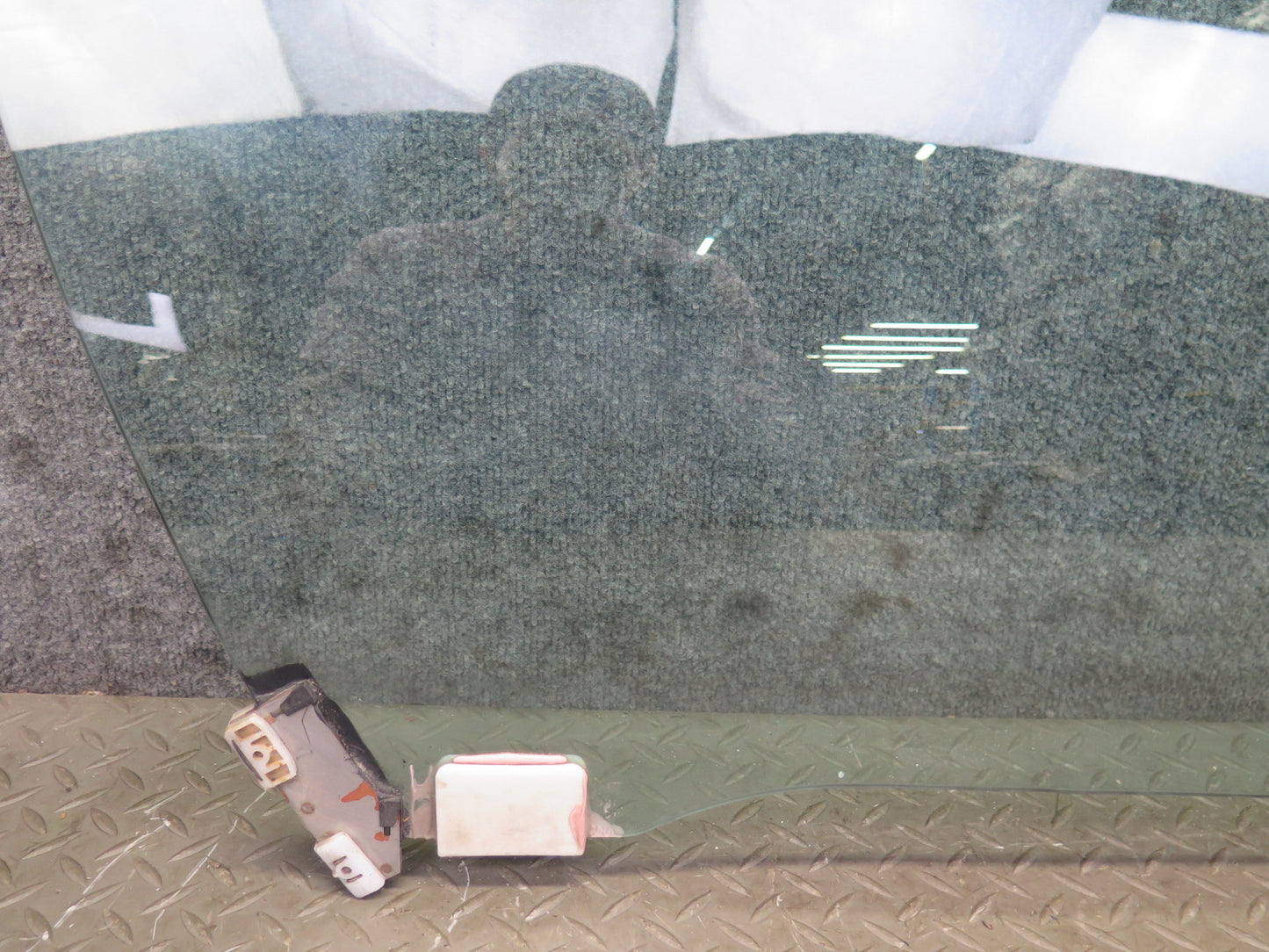 94-97 Honda DEL SOL S EH6 Front Right Passenger Door Glass Window OEM