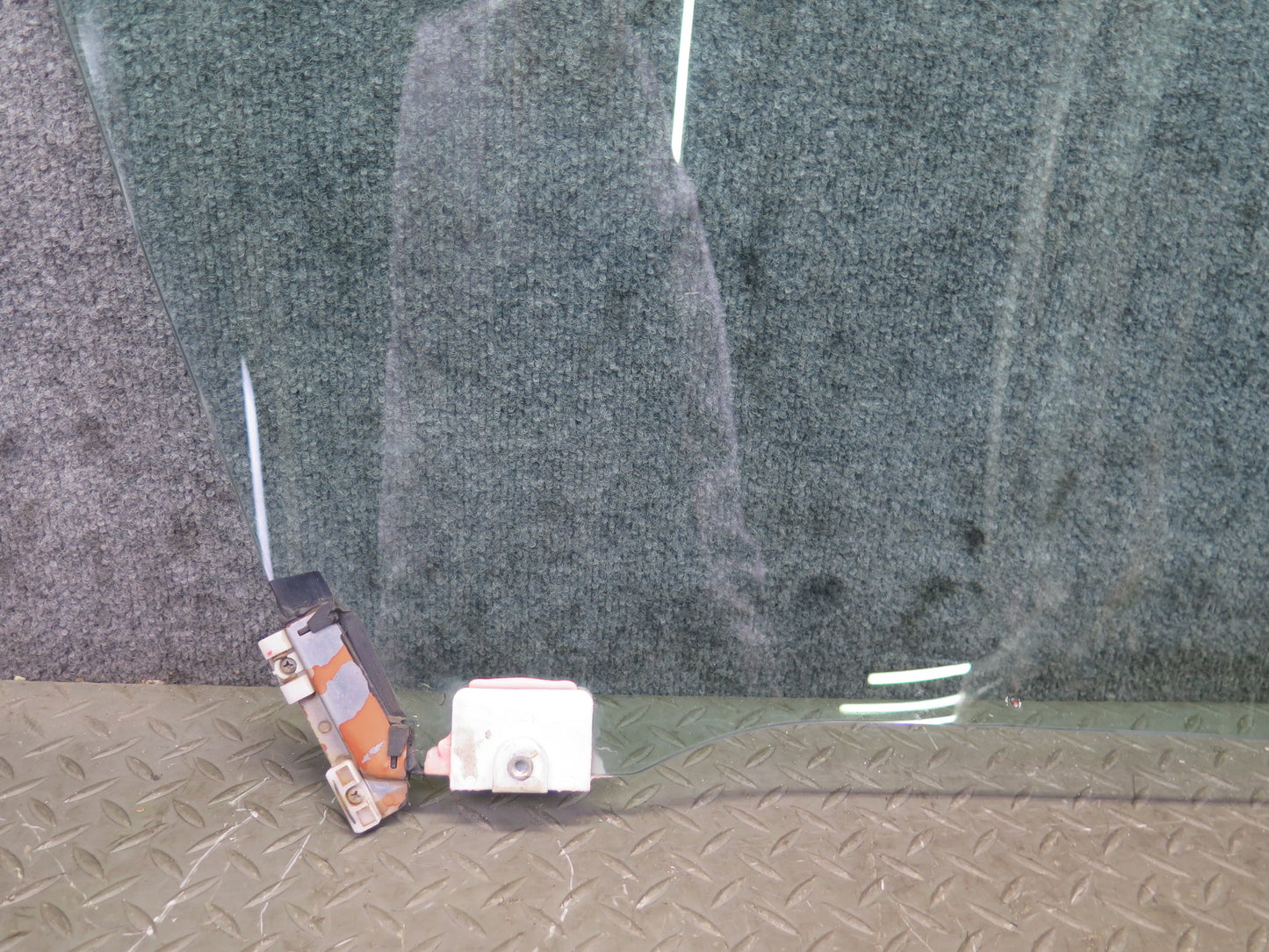 94-97 Honda DEL SOL S EH6 Front Left Driver Door Glass Window OEM