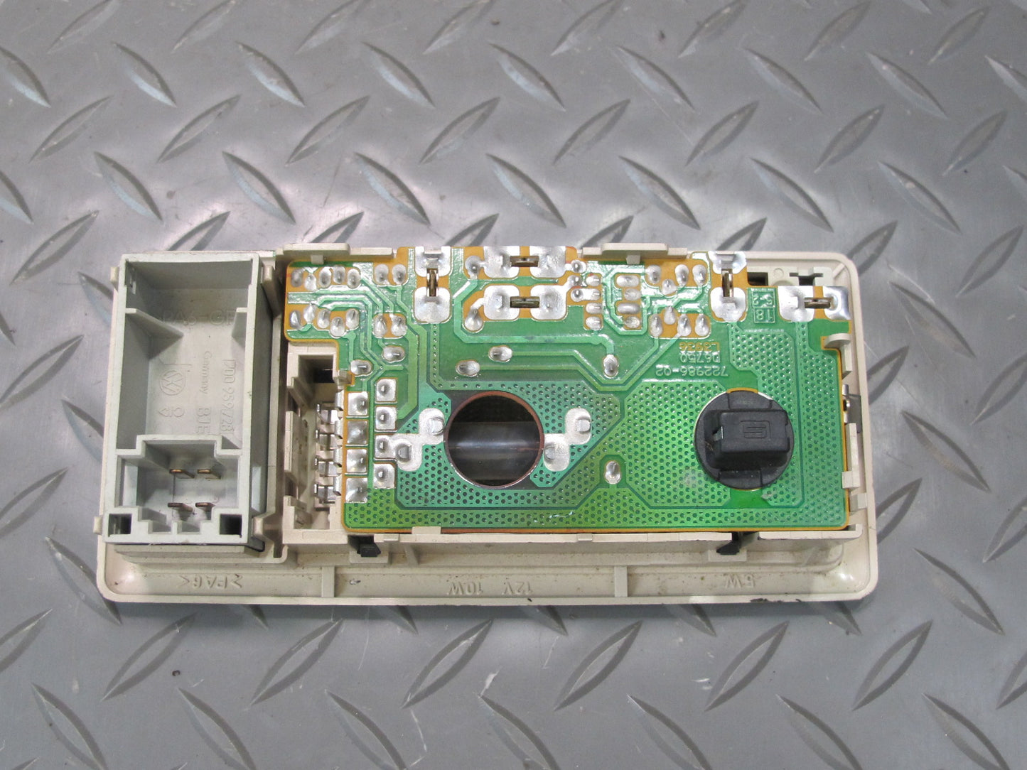 99-03 VW Eurovan T4 Set of 3 Front & Rear Interior Dome Reading Light Lamp OEM