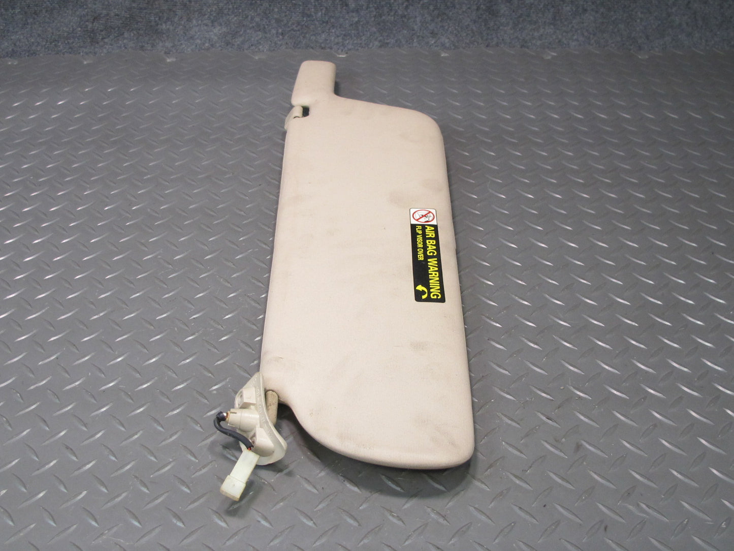 99-03 VW Eurovan T4 Set of 2 Front Left & Right Sun Visor OEM