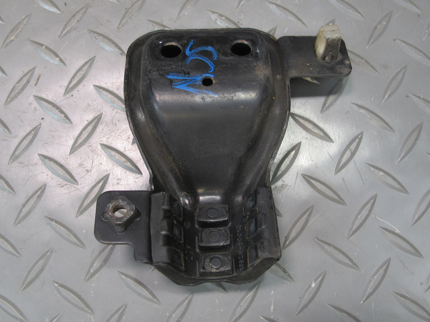 92-00 Lexus JZZ31L SC400 SC300 Engine Radiator Upper Mount Bracket Set OEM