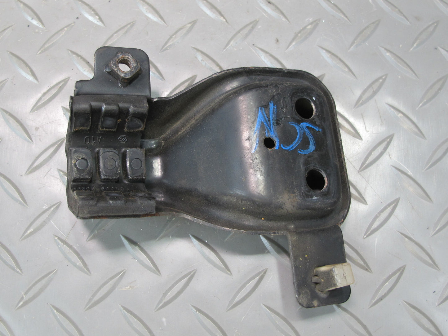 92-00 Lexus JZZ31L SC400 SC300 Engine Radiator Upper Mount Bracket Set OEM