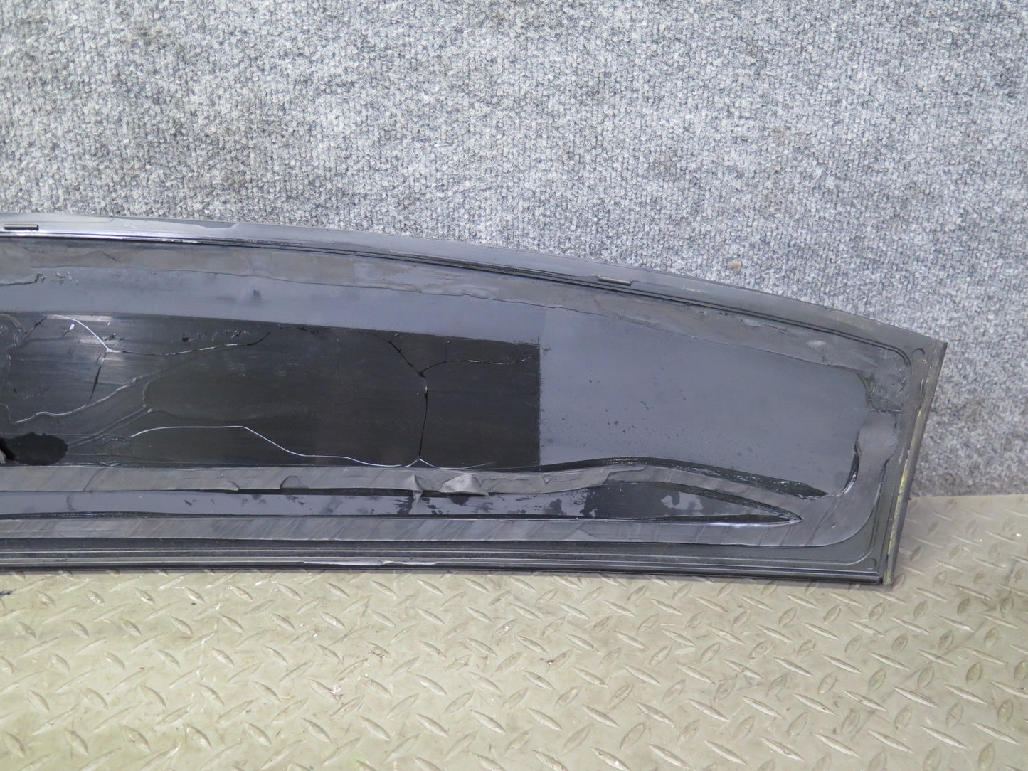 17-23 Porsche Panamera 971 Front Sunroof Glass Window
