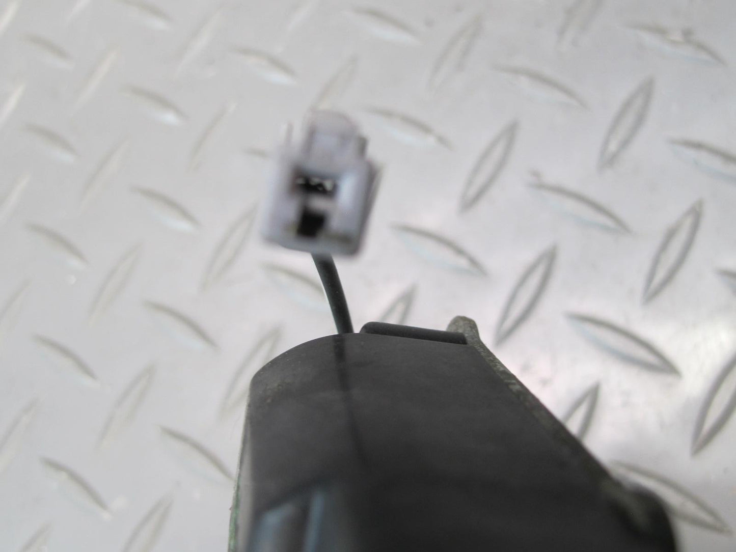 92-00 Lexus JZZ31L SC400 SC300 Rear Trunk Lid Lock Latch Actuator OEM