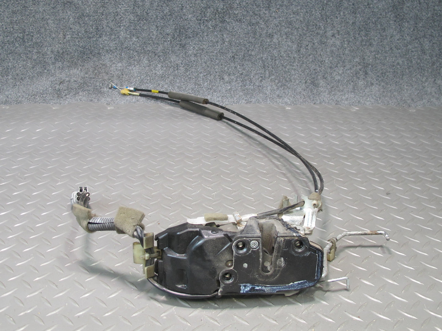 92-00 Lexus JZZ31L SC400 SC300 Front Right Pass Door Lock Latch Actuator OEM