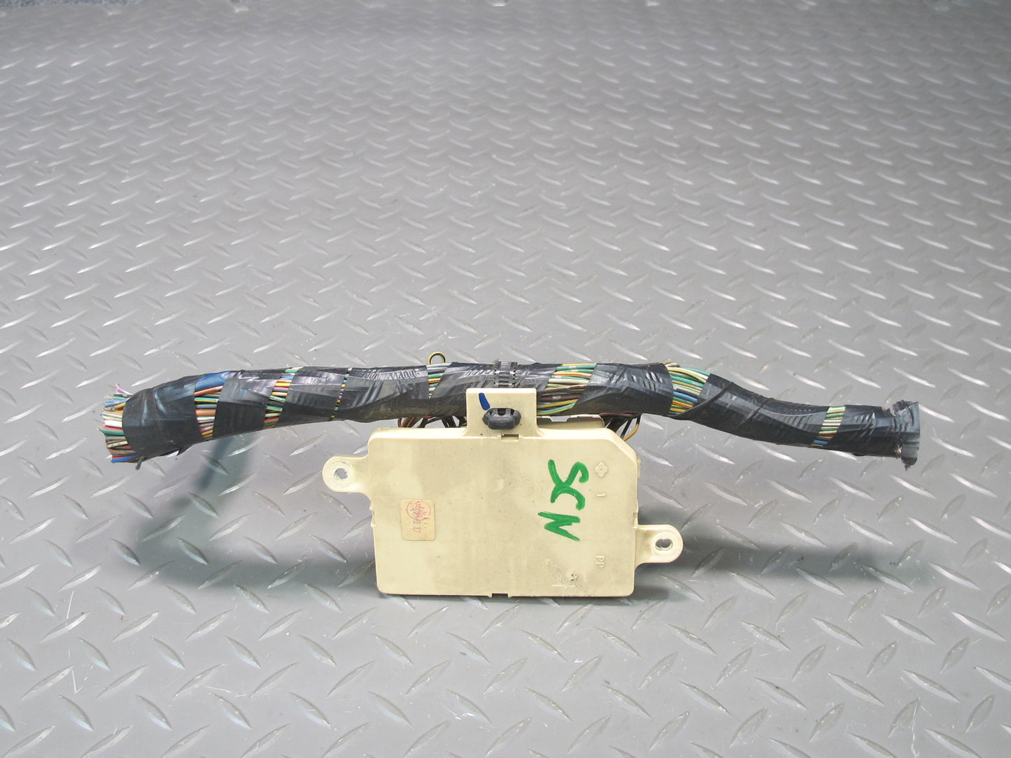 92-00 Lexus JZZ31L SC400 SC300 Interior Cabin Fuse Relay Junction Box OEM