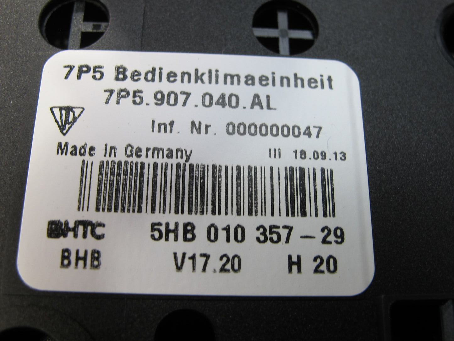 2011-2014 Porsche Cayenne 958 Front A/C Climate Control Temp Switch Unit