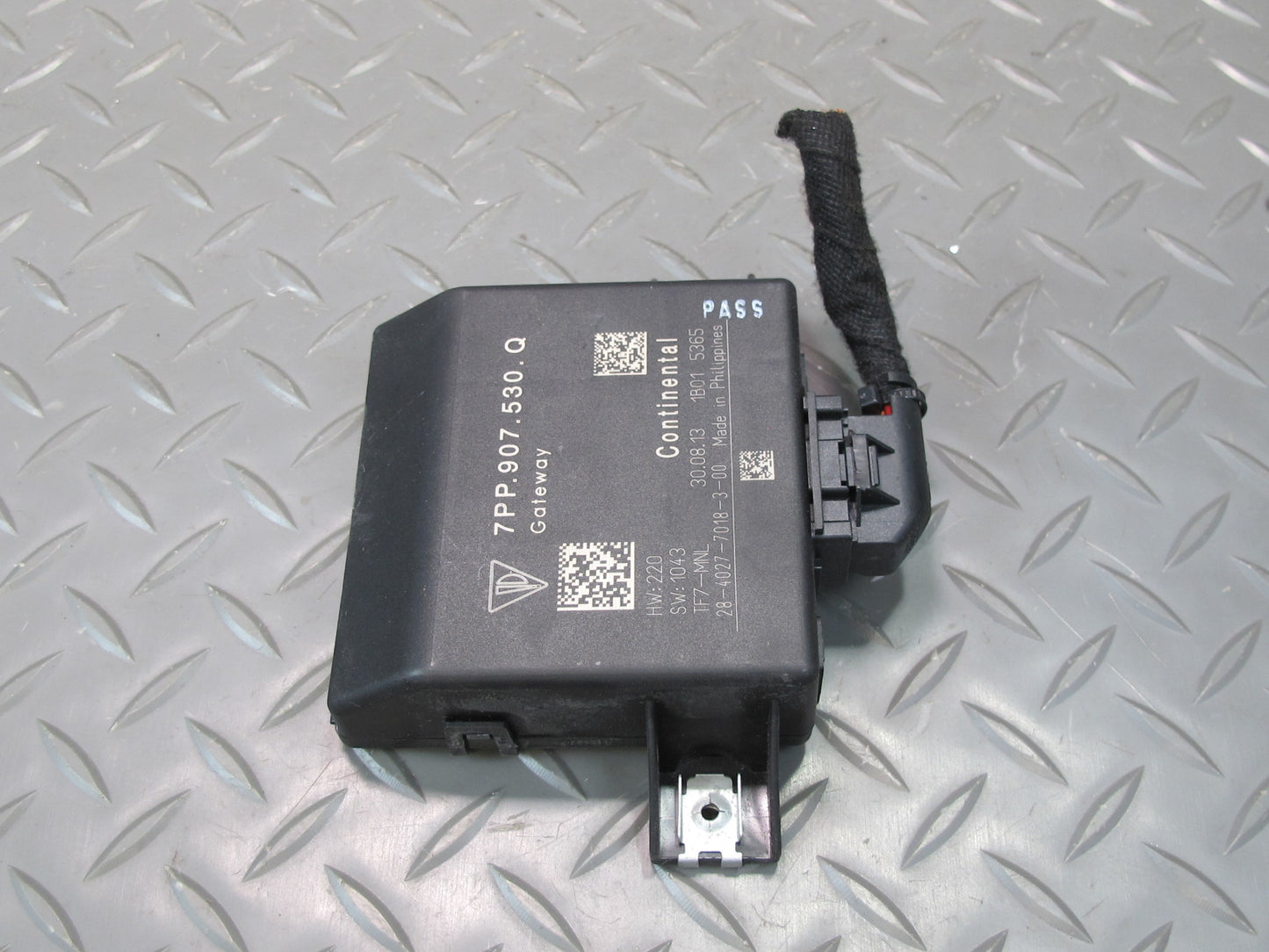 2013-2014 Porsche Cayenne S 958 Gateway Control Module Unit 7PP907530Q