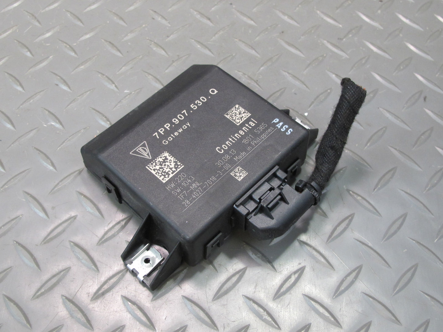 2013-2014 Porsche Cayenne S 958 Gateway Control Module Unit 7PP907530Q