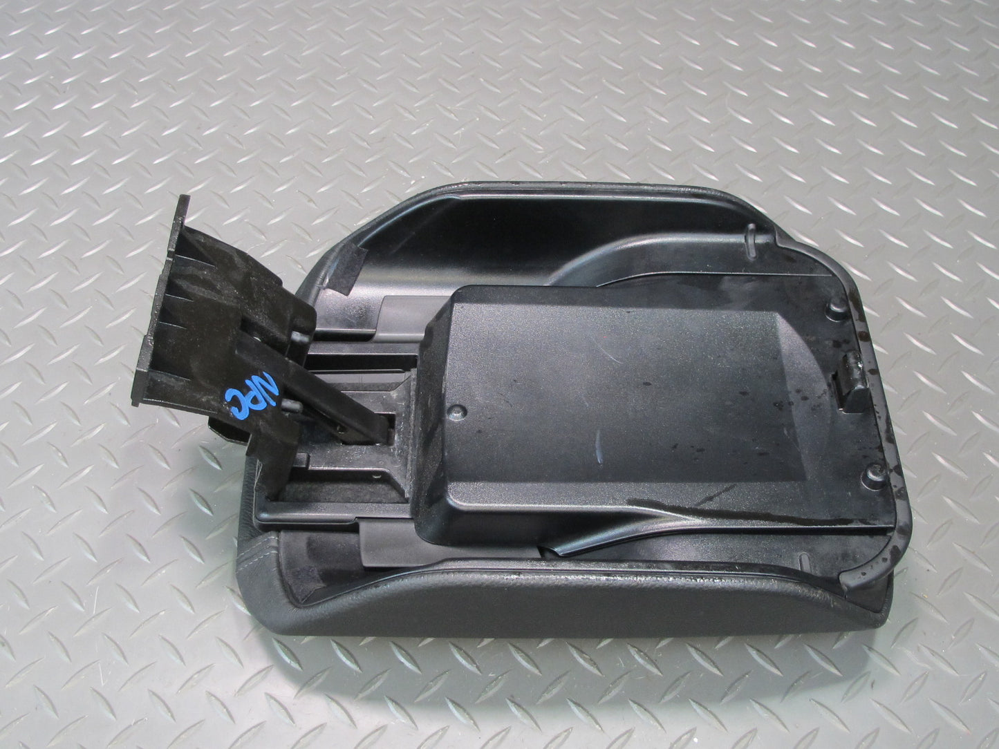 2011-2018 Porsche Cayenne 958 Center Console Lid Armrest Cover Leather Black