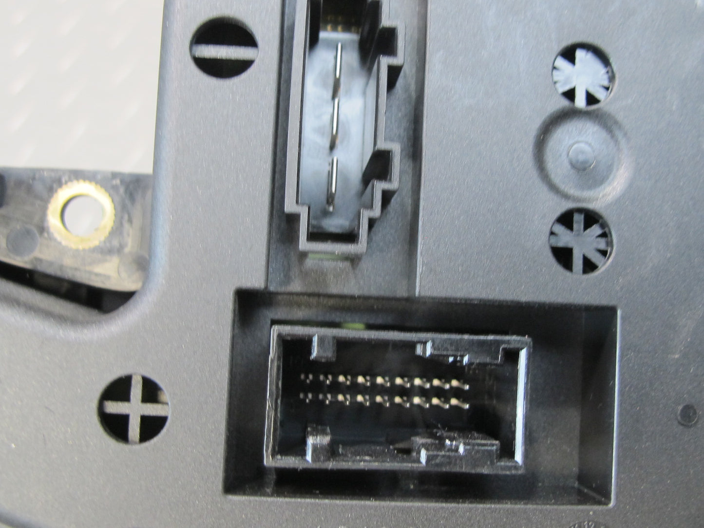 2011-2018 Porsche Cayenne 958 Rear Seat Heat Lock Switch Control Unit Panel