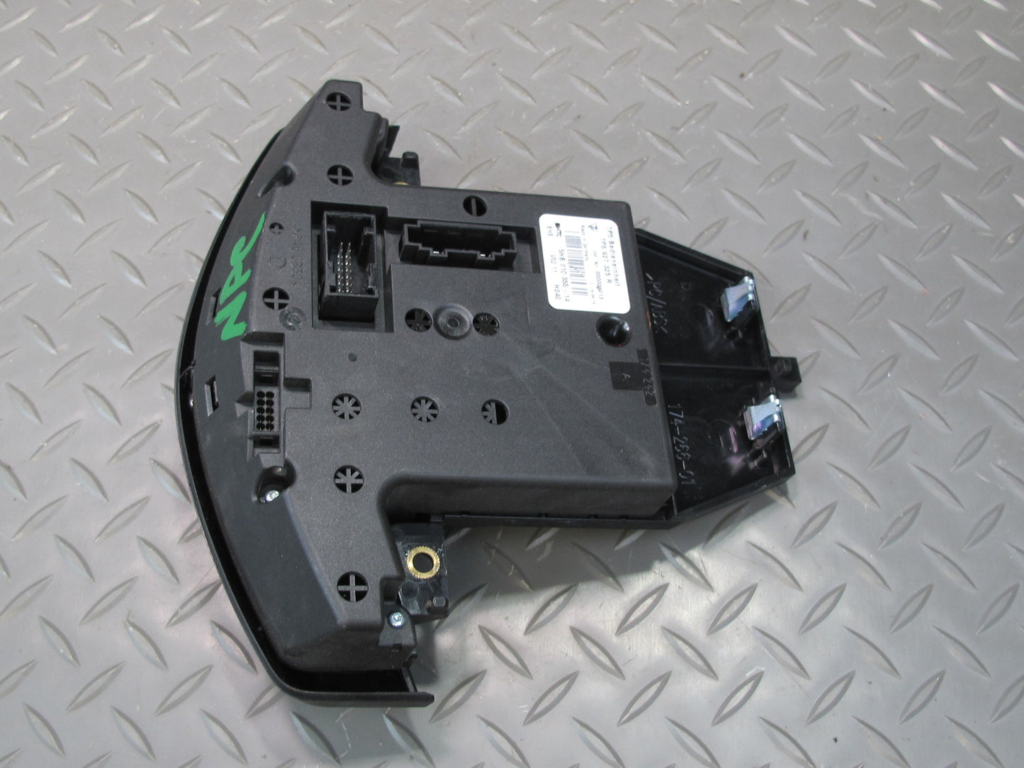 2011-2018 Porsche Cayenne 958 Rear Seat Heat Lock Switch Control Unit Panel