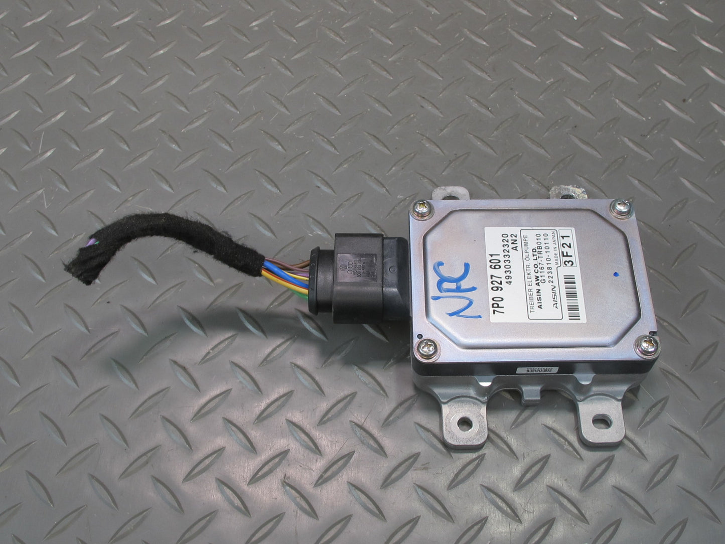 2011-2014 Porsche Cayenne 958 Oil Pump Control Module Unit 7P0927601