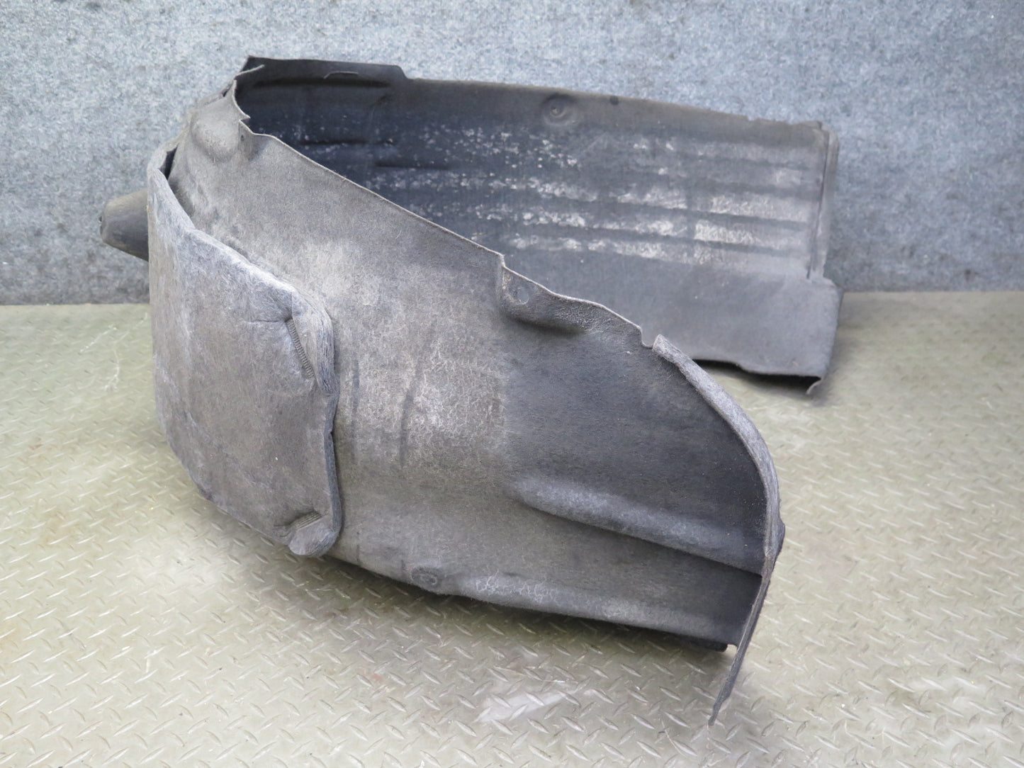 17-23 Porsche Panamera 971 Rear Right Wheel Arch Fender Liner Splash Shield