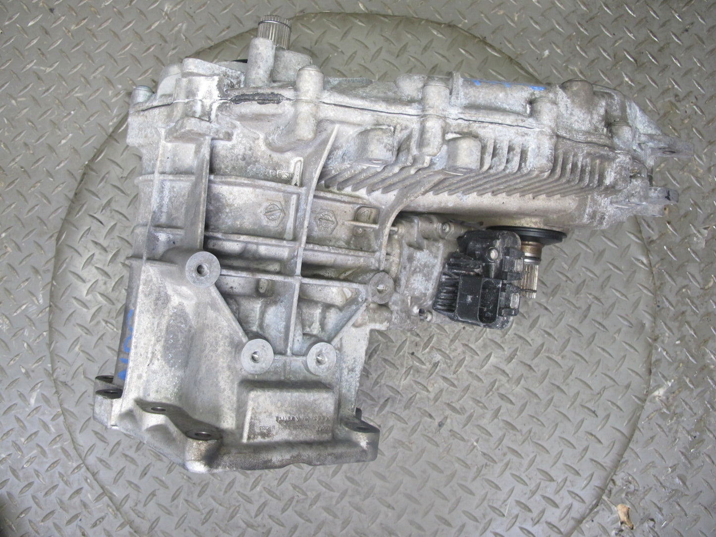 2011-2014 Porsche Cayenne S 958 4.8L AWD Transmission Transfer Case Box w Motor