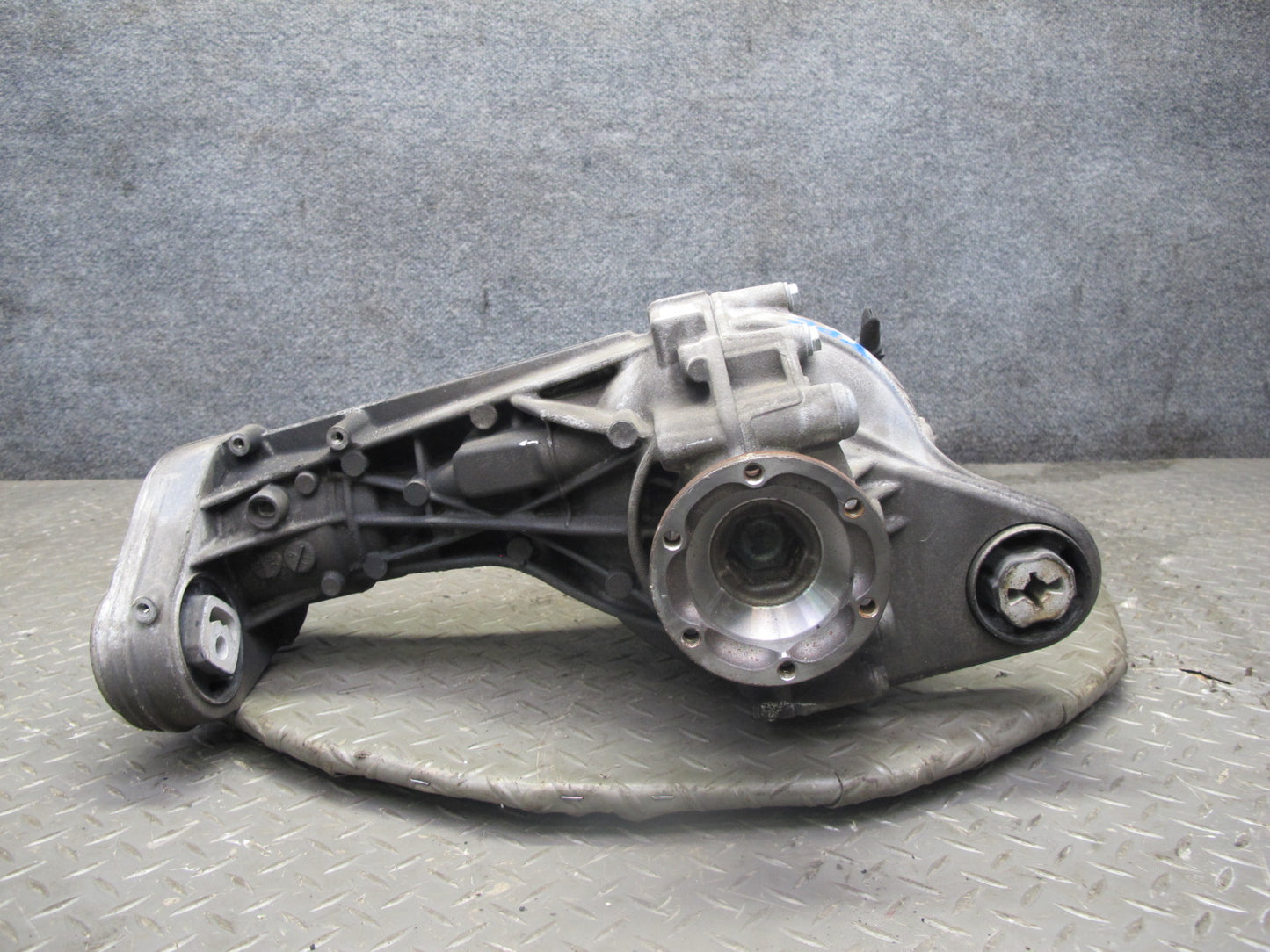 2011-2014 Porsche Cayenne 958 4.8L Turbo Front Axle Differential Carrier 2.92