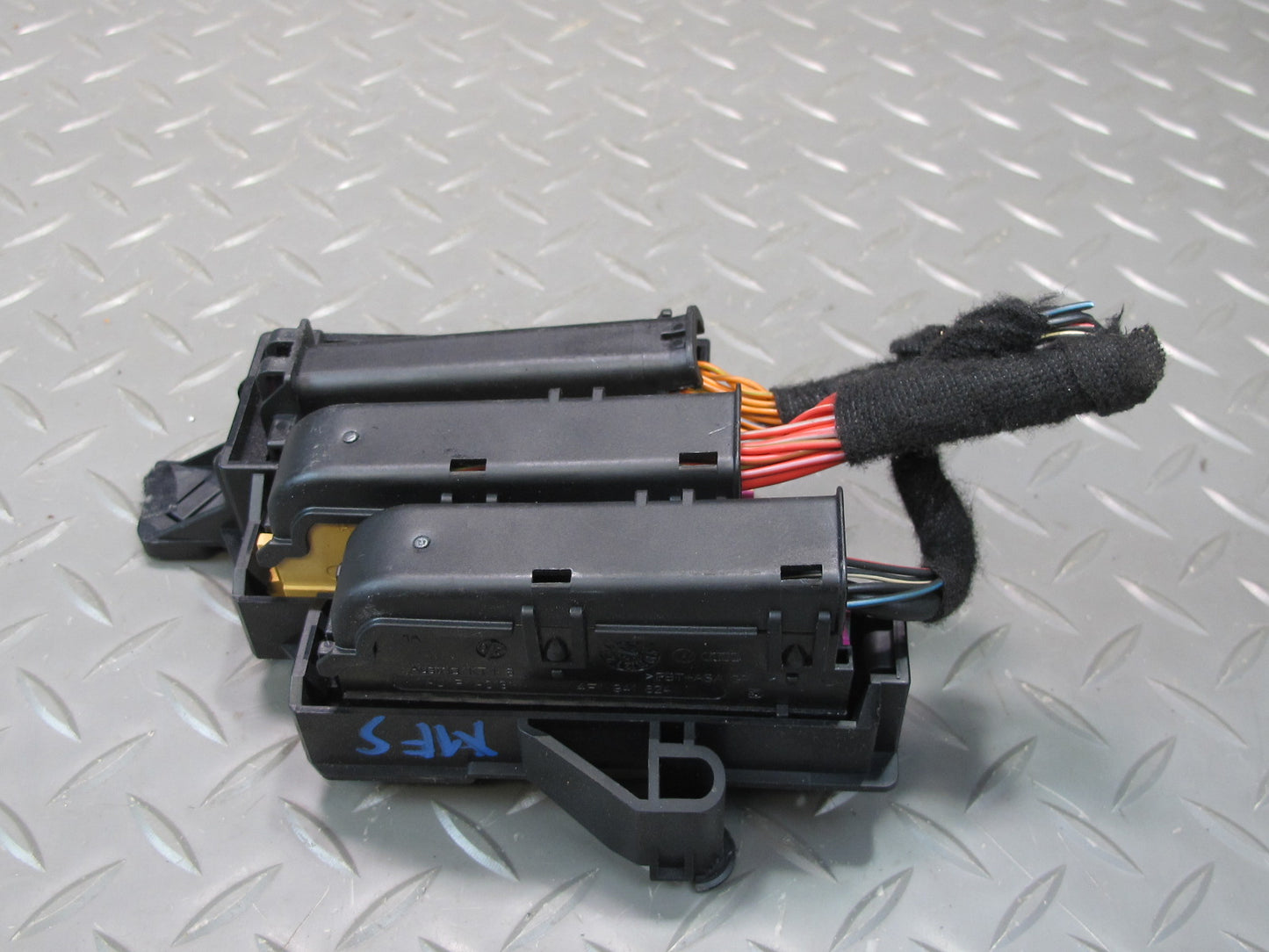 09-16 Audi B8 A5 S5 Fuse Relay Box w Holder OEM