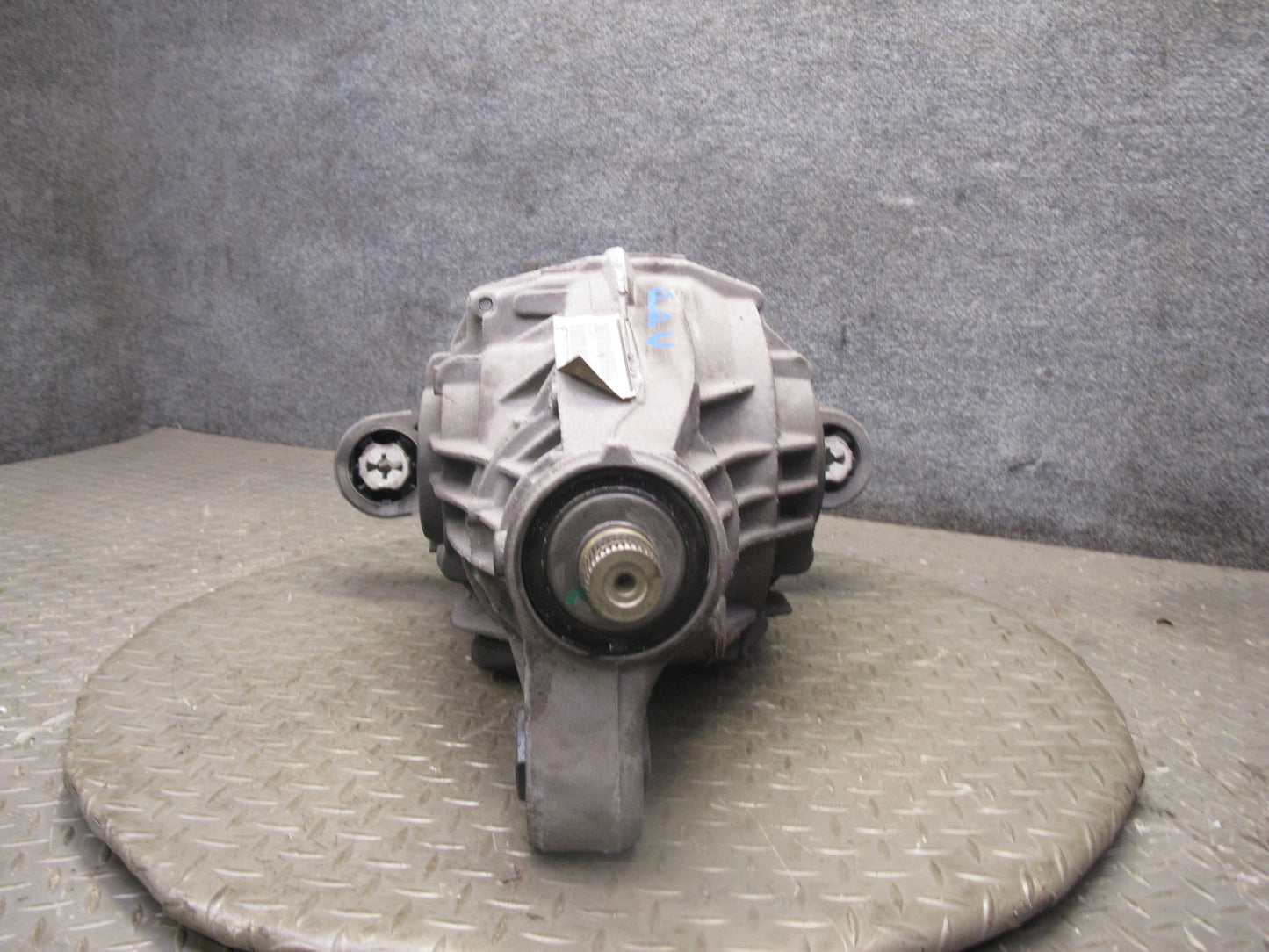 2011-2014 Porsche Cayenne 958 4.8L Turbo Rear Axle Differential Carrier 2.92