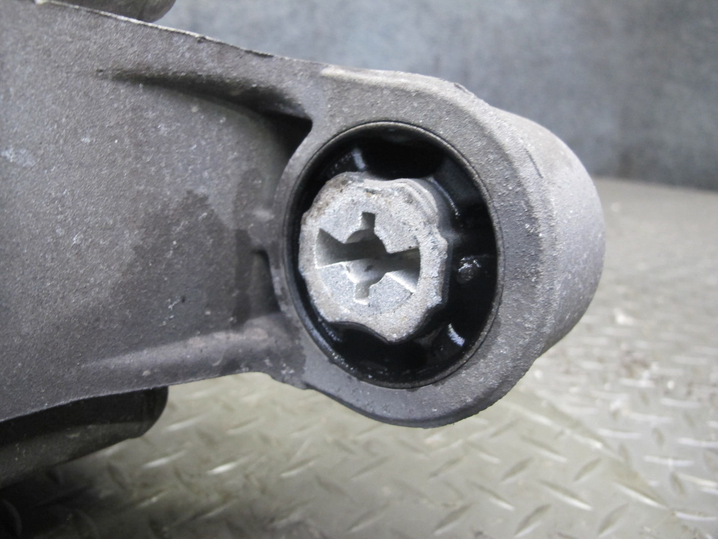 2011-2014 Porsche Cayenne 958 4.8L Turbo Rear Axle Differential Carrier 2.92