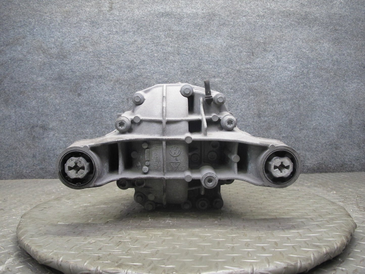 2011-2014 Porsche Cayenne 958 4.8L Turbo Rear Axle Differential Carrier 2.92