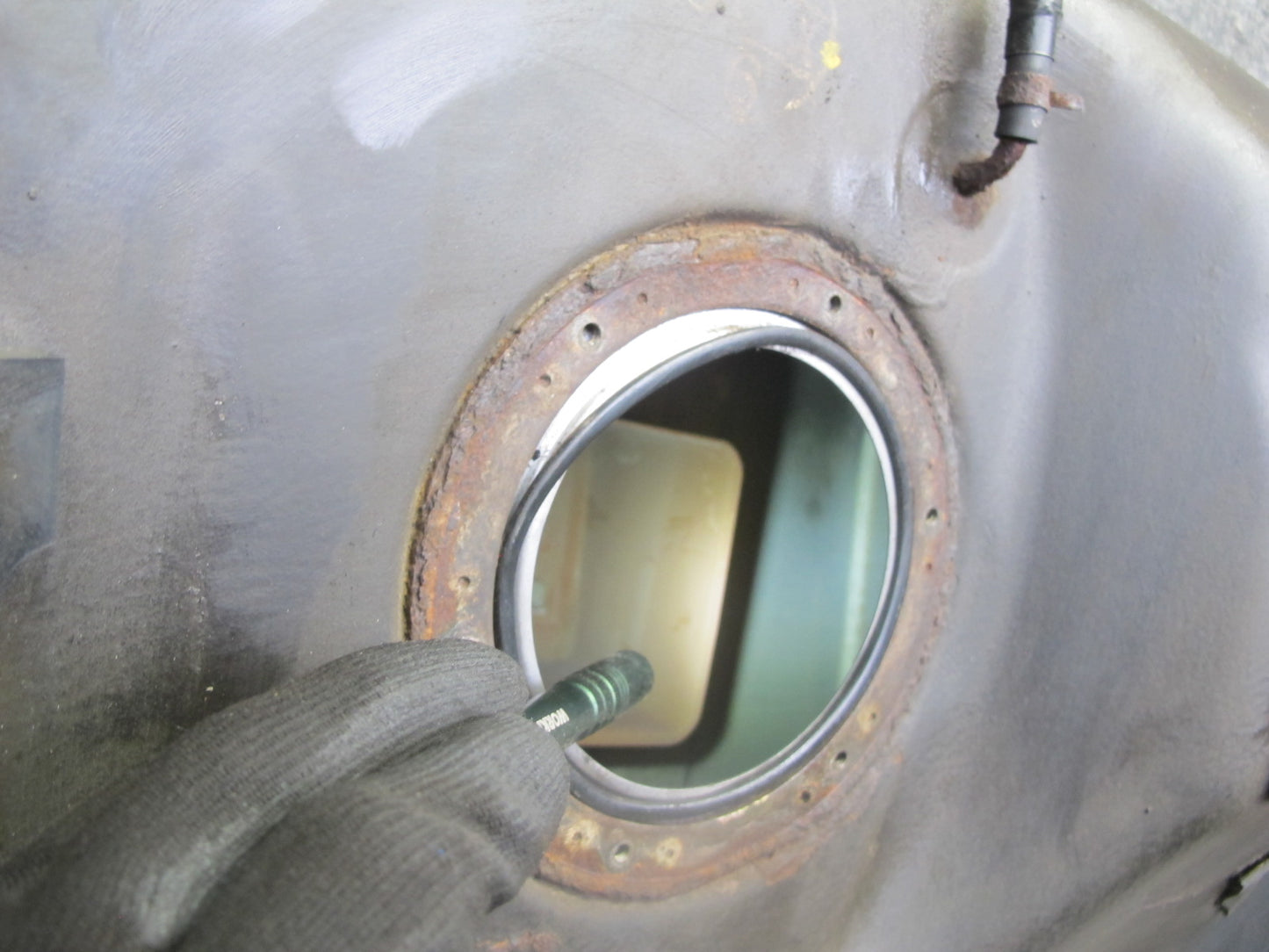 90-93 Nissan Z32 300ZX 2+2 Gas Fuel Tank Unit OEM