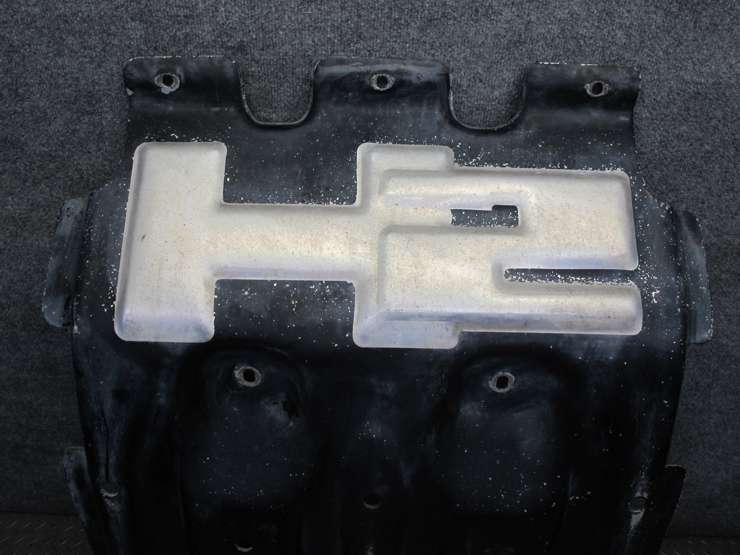 2003-2009 Hummer H2 Under Engine Splash Shield Guard Panel 15058411