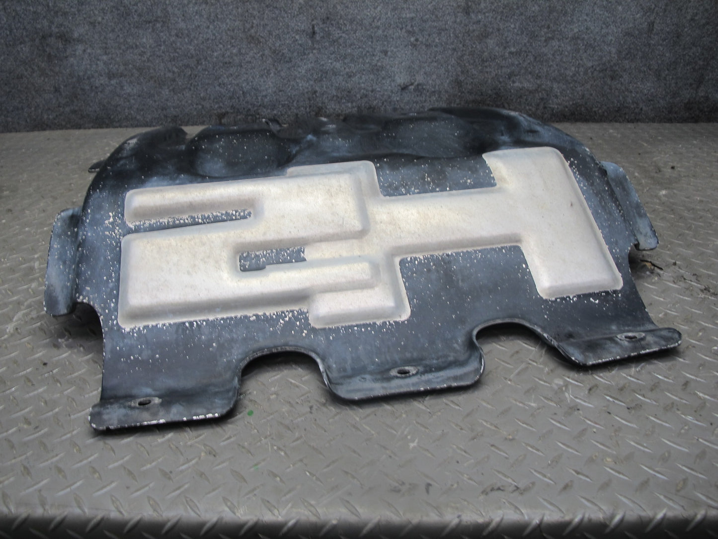 2003-2009 Hummer H2 Under Engine Splash Shield Guard Panel 15058411