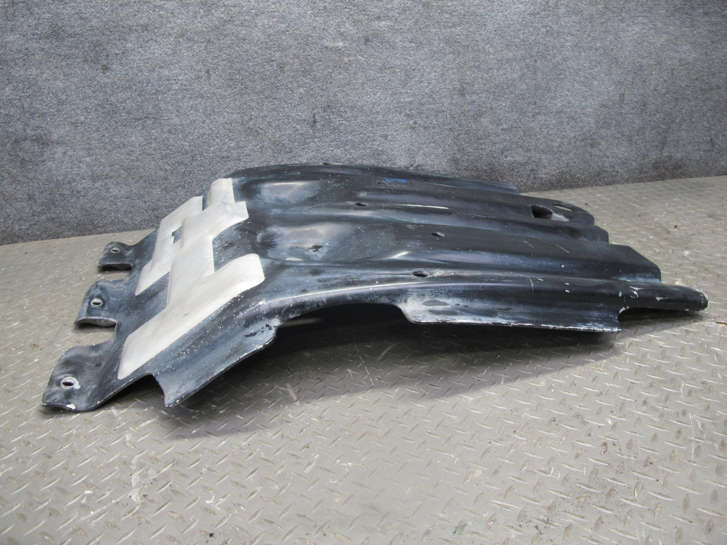 2003-2009 Hummer H2 Under Engine Splash Shield Guard Panel 15058411