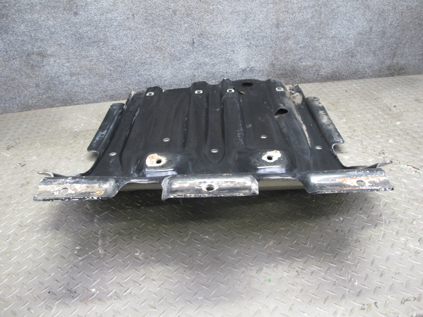 2003-2009 Hummer H2 Under Engine Splash Shield Guard Panel 15058411