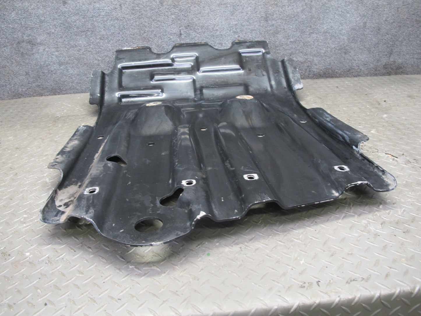 2003-2009 Hummer H2 Under Engine Splash Shield Guard Panel 15058411