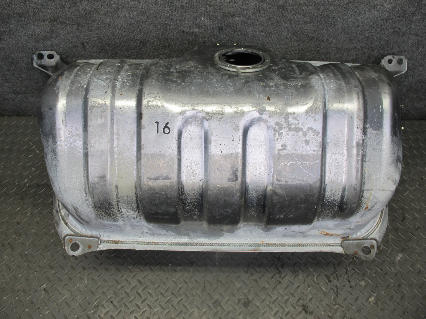 98-00 Lexus JZZ31L SC300 Gas Fuel Tank w Filler Neck Set OEM