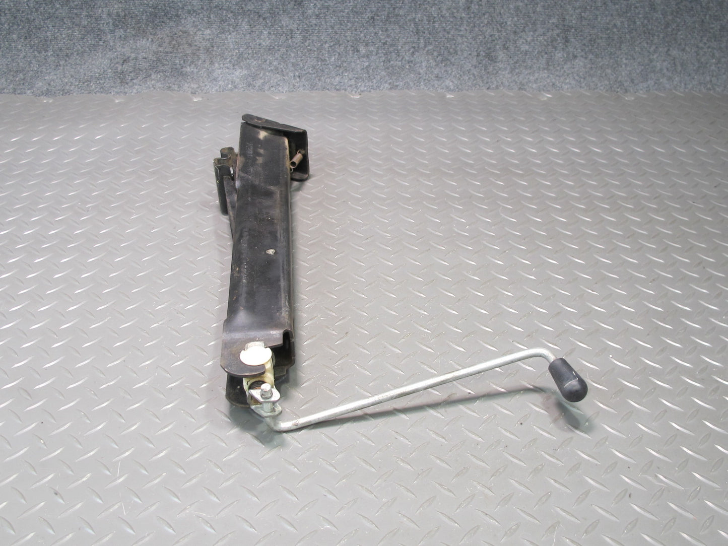 97-03 VW Eurovan T4 Emergency Spare Tire Lift Jack Wrench Tool Set OEM