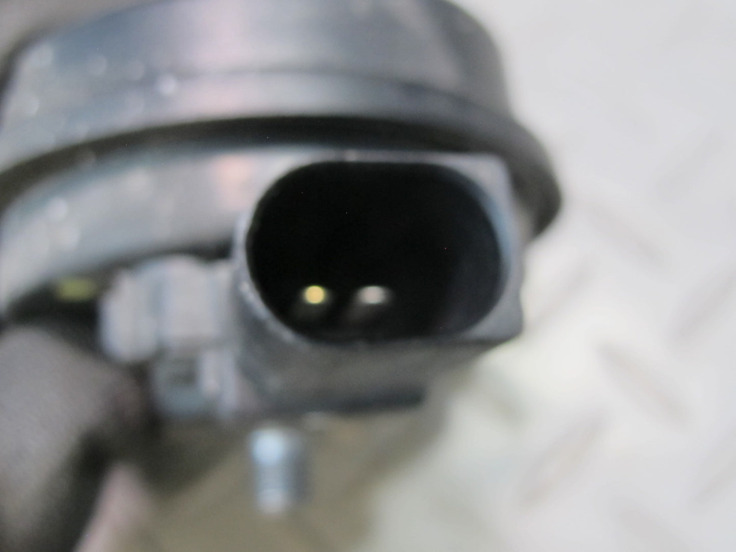 08-16 Audi A5 S5 Set of 2 High & Low Tone Note Pitch Horn Signal OEM