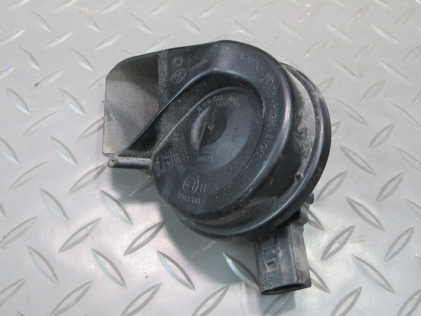 08-16 Audi A5 S5 Set of 2 High & Low Tone Note Pitch Horn Signal OEM