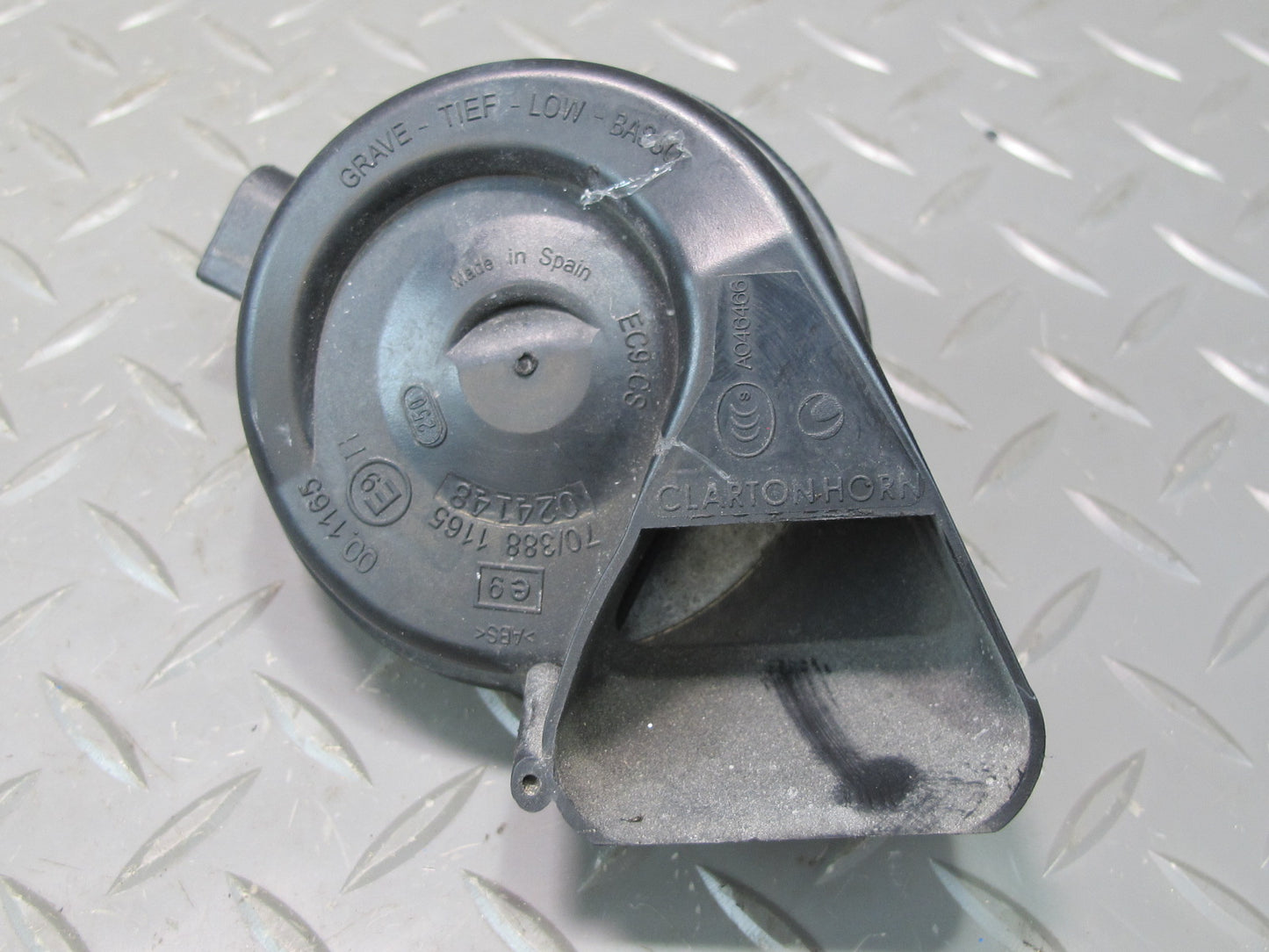 08-16 Audi A5 S5 Set of 2 High & Low Tone Note Pitch Horn Signal OEM