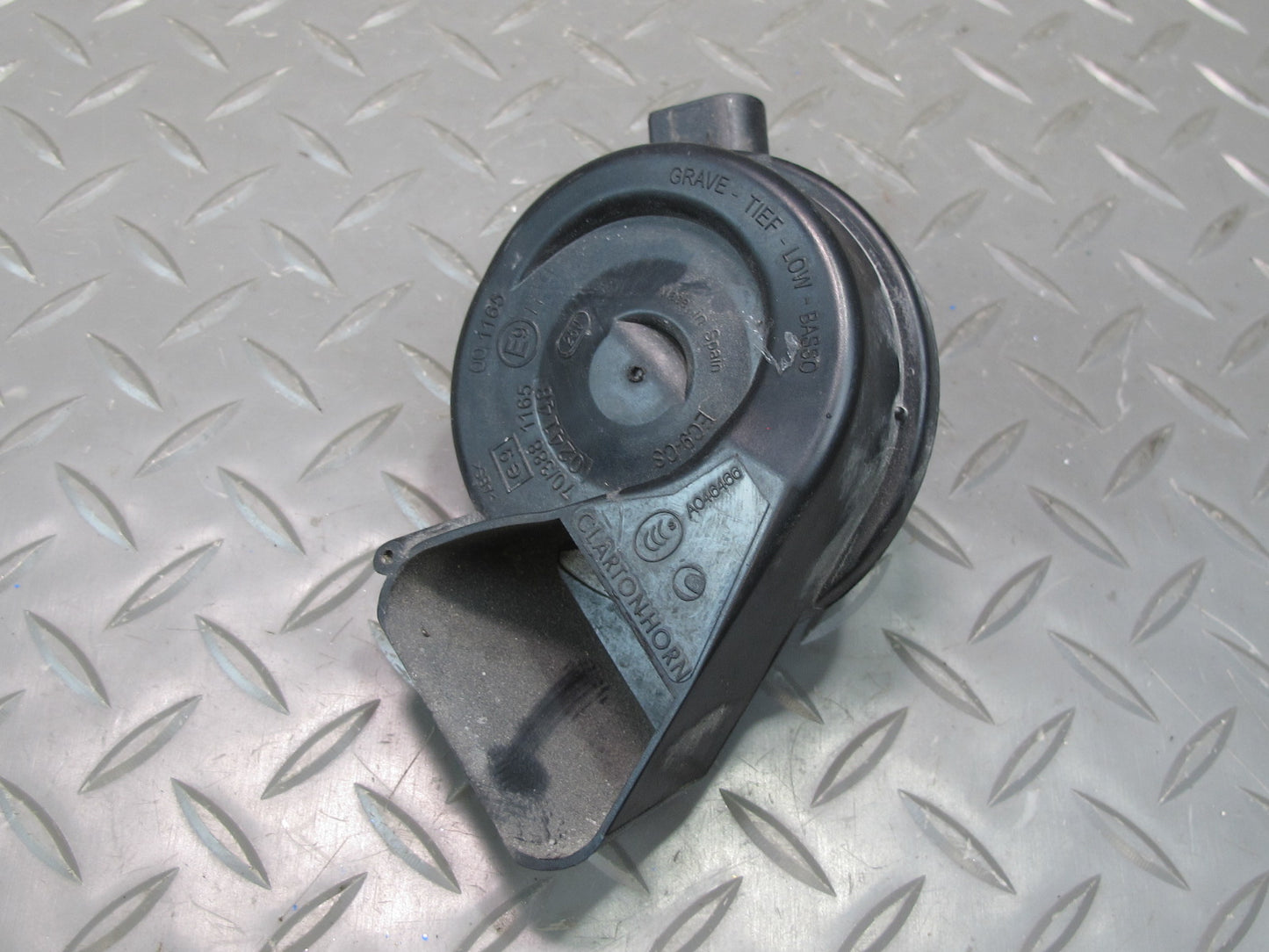 08-16 Audi A5 S5 Set of 2 High & Low Tone Note Pitch Horn Signal OEM